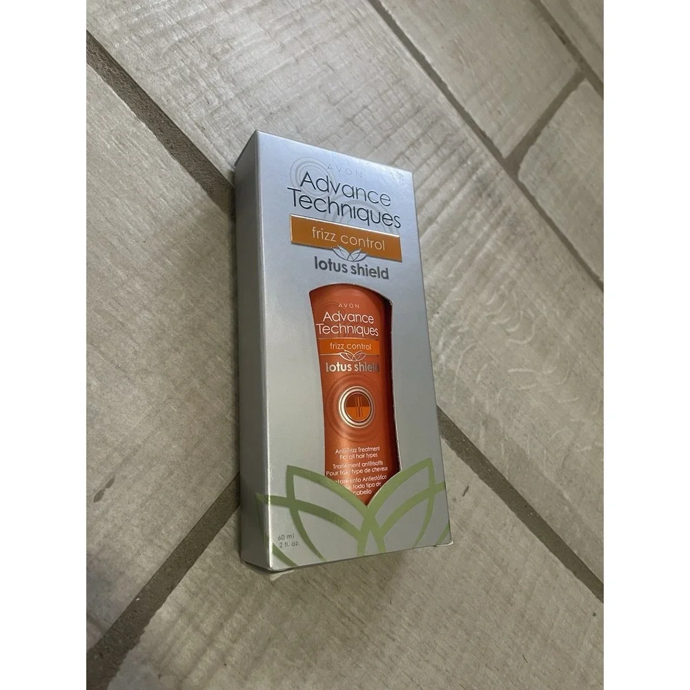 Avon Advance Techniques Frizz Control Lotus Shield Leave In Treatment NEW USA